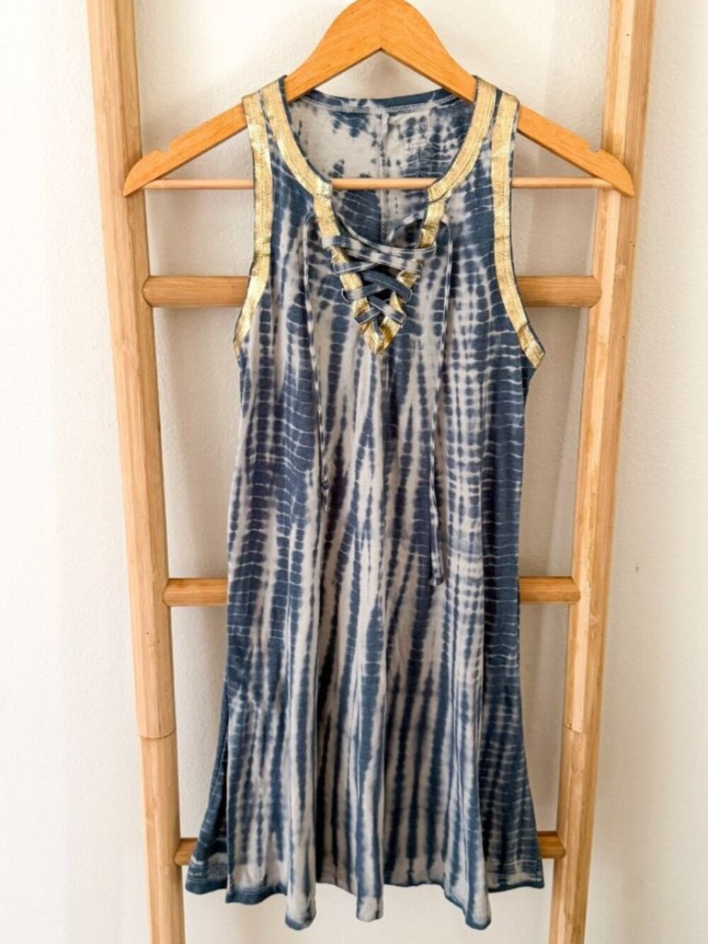 Natural Life Blue Tie Dye Sleeveless Lace-Up Mini Dress Gold Trim Size XS